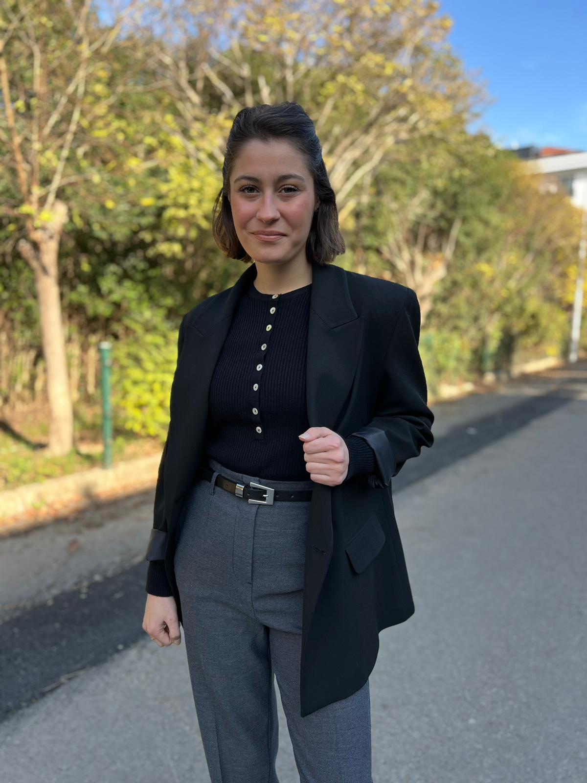 Düğme Detaylı Triko Bluz